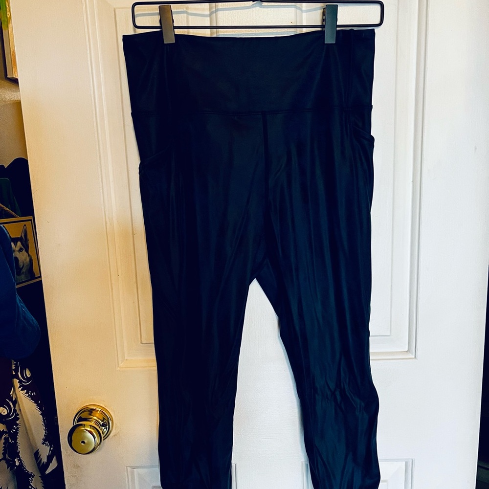 ZYIA shimmery blue leggings